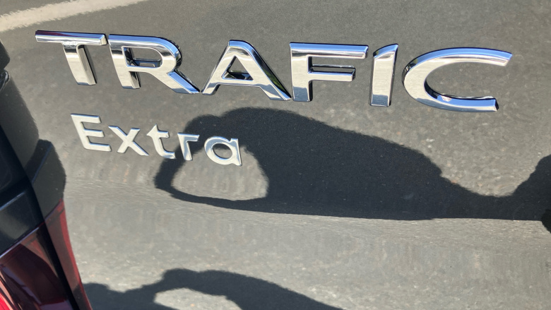 Renault Trafic Swb Diesel SL30 Blue dCi 130 Extra [Safety] Van